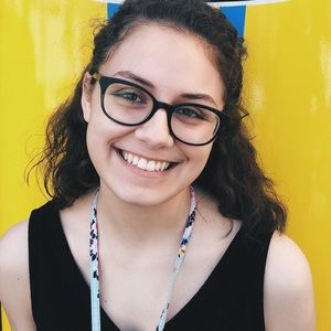 Meet your Posher, Maia